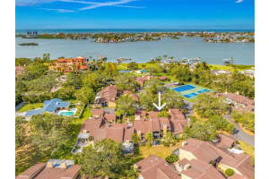 13300 INDIAN ROCKS ROAD, LARGO, FL 33774 Sold 01/30/25