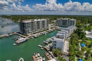 920 OSCEOLA AVENUE, CLEARWATER, FL 33755 Sold 12/30/24