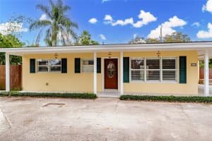 2145 30TH AVENUE, VERO BEACH, FL 32960 Sold 02/11/25