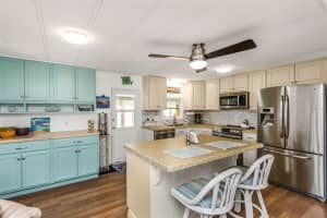 251 INDEPENDENCE AVENUE, PALM HARBOR, FL 34684 Sold 03/31/25