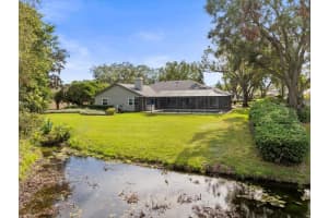10111 LAKE COVE LANE, TAMPA, FL 33618 Sold 02/21/25