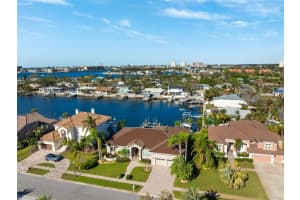 6321 PASADENA POINT BOULEVARD, GULFPORT, FL 33707 Sold 12/31/24