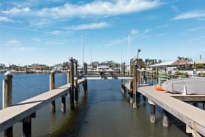 6321 PASADENA POINT BOULEVARD, GULFPORT, FL 33707 Sold 12/31/24