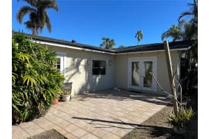 1944 CAROLINA AVENUE, SAINT PETERSBURG, FL 33703 Sold 12/27/24