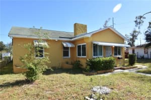 1360 Prescott St S, ST PETERSBURG