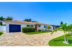 220 45TH AVENUE, ST PETE BEACH, FL 33706 Sold 03/21/25