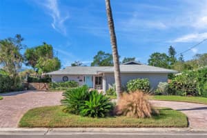 4019 COQUINA KEY DRIVE, SAINT PETERSBURG, FL 33705 Sold 01/10/25