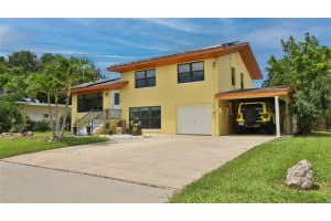 74 PALM BOULEVARD, DUNEDIN, FL 34698 Sold 01/02/25