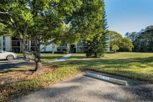 3210 LAKE PINE WAY, TARPON SPRINGS, FL 34688 Sold 02/18/25