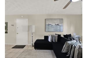 3869 LAKE DRIVE, TAMPA, FL 33614 - MLS#MFRTB8324789