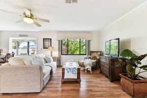 877 SUTTON PLACE, PALM HARBOR, FL 34684 Sold 01/06/25