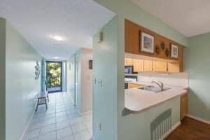 9433 HARBOR GREENS WAY, SEMINOLE, FL 33776 Sold 07/30/25