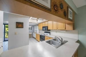 9433 HARBOR GREENS WAY, SEMINOLE, FL 33776 Sold 07/30/25