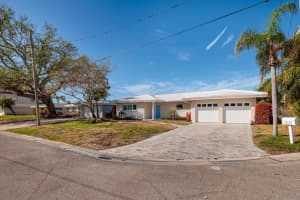 2246 HARBOR VIEW DRIVE, DUNEDIN, FL 34698 Sold 12/12/24