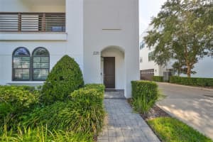 220 AUDUBON AVENUE, TAMPA, FL 33609 Sold 01/12/25