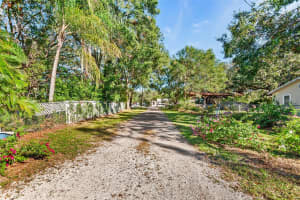 10128 ALAFIA STREET, GIBSONTON, FL 33534 Sold 03/31/25