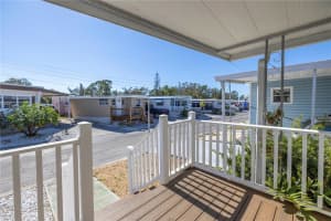 5245 FAIRFIELD AVENUE, ST PETERSBURG, FL 33707 Sold 04/16/25