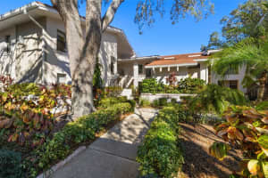 300 FLORIDA AVENUE, TARPON SPRINGS, FL 34689 Sold 05/30/25