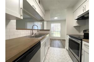 8714 MALLARD RESERVE DRIVE, TAMPA, FL 33614 Sold 01/21/25