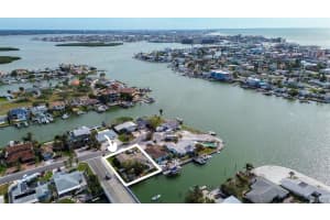 498 CRYSTAL DRIVE, MADEIRA BEACH, FL 33708 Sold 03/11/25