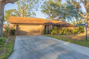 8493 CYPRESS LAKE CIRCLE, SARASOTA, FL 34243 Sold 03/05/25
