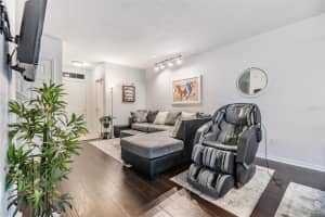 9621 CARLSDALE DRIVE, RIVERVIEW, FL 33578 Sold 01/28/25
