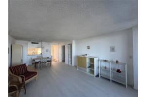 2617 COVE CAY DRIVE, CLEARWATER, FL 33760 Sold 09/02/25