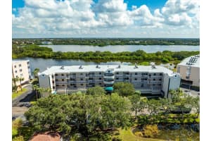 6399 SHORELINE DRIVE, SAINT PETERSBURG, FL 33708 Sold 01/08/25