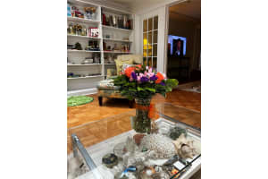 200 CARMONA WAY, ST PETERSBURG, FL 33704 Sold 08/27/25