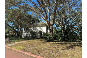 1667 SERPENTINE DRIVE, SAINT PETERSBURG, FL 33712 Sold 01/09/25