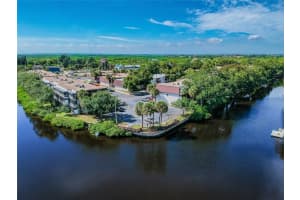 9001 Tudor Dr #h107, TAMPA