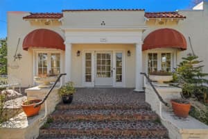 334 BAY STREET, TARPON SPRINGS, FL 34689 Sold 01/24/25