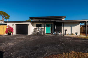 6327 HAMPTON DRIVE, ST PETERSBURG, FL 33710 Sold 03/24/25