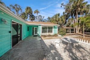 7106 RIVERWOOD BOULEVARD, TAMPA, FL 33615 Sold 05/01/25