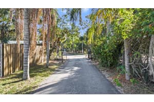 7106 RIVERWOOD BOULEVARD, TAMPA, FL 33615 Sold 05/01/25