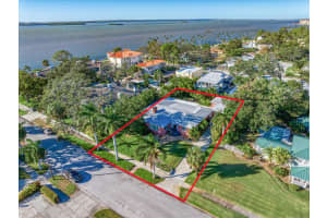 1020 MARINE STREET, CLEARWATER, FL 33755 Sold 03/15/25