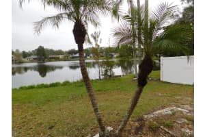 3346 FOXRIDGE CIRCLE, TAMPA, FL 33618 Sold 01/17/25