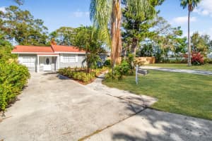 504 13TH AVENUE, LARGO, FL 33770 Sold 04/04/25