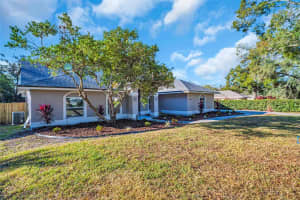 1437 HOUNDS HOLLOW COURT, LUTZ, FL 33549 Sold 02/07/25