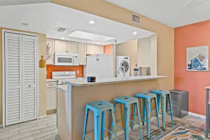 10263 GANDY BOULEVARD, SAINT PETERSBURG, FL 33702 Sold 07/11/25