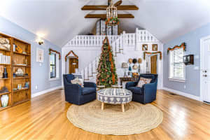 5347 DARTMOUTH AVENUE, SAINT PETERSBURG, FL 33710 Sold 01/23/25