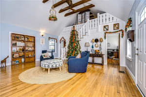 5347 DARTMOUTH AVENUE, SAINT PETERSBURG, FL 33710 Sold 01/23/25