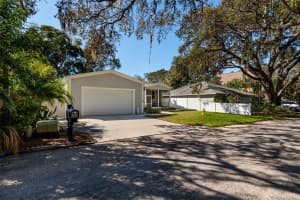 703 OLD CHARLESTON WAY, LARGO, FL 33770 Sold 06/13/25