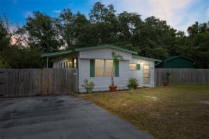 9727 LAKE DRIVE, WEEKI WACHEE, FL 34613 Sold 02/13/25