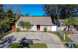 3223 SANDSPUR DRIVE, TAMPA, FL 33618 Sold 01/02/25