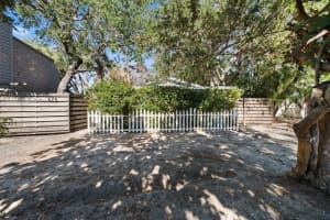 675 AVENIDA DEL NORTE, SARASOTA, FL 34242 Sold 01/16/25