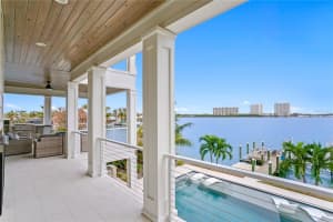 826 79TH STREET, SAINT PETERSBURG, FL 33707 Sold 02/03/25