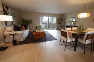 105 4TH AVENUE, SAINT PETERSBURG, FL 33701 Sold 01/30/25