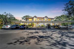 304 KNOTTWOOD COURT, SUN CITY CENTER, FL 33573 Sold 06/05/25