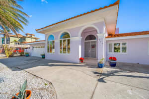 600 55TH AVENUE, ST PETE BEACH, FL 33706 Sold 04/15/25
